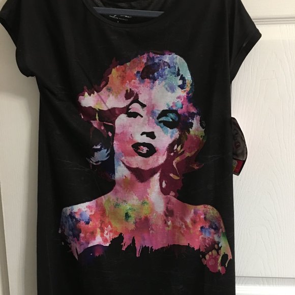 Marilyn Monroe Night Shirt or T Shirt 31 inches long New  Size Medium  Har2 - Picture 4 of 9